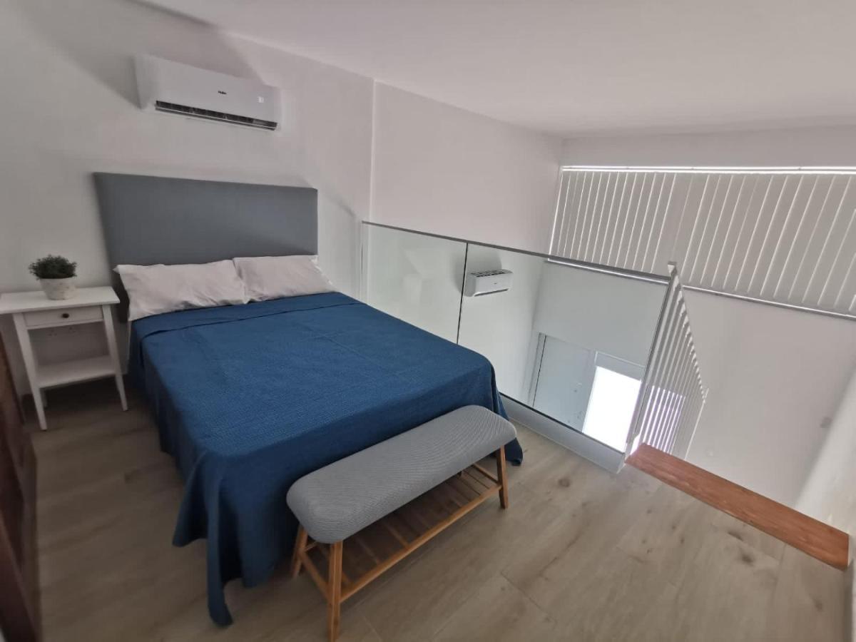Nostalgia Apts Лимасол Экстерьер фото